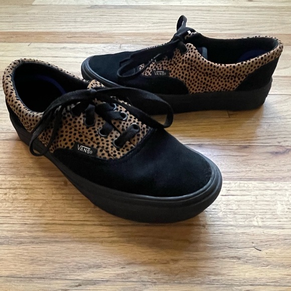 Vans Black and Cheetah Comfy Cush Shoes WMNS SZ 5, MENS SZ 3.5 - Picture 7 of 7